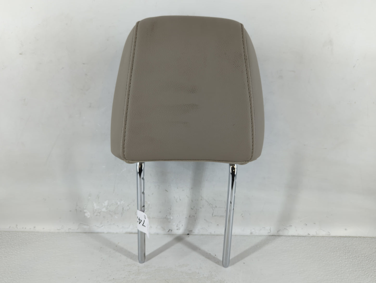 2013 Ford Escape Headrest Head Rest Front Driver Passenger Seat Fits OEM Used Auto Parts - Oemusedautoparts1.com