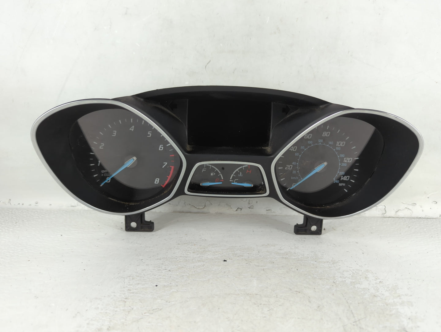 2013-2014 Ford Escape Instrument Cluster Speedometer Gauges P/N:PCL8F-10894-B Fits Fits 2013 2014 OEM Used Auto Parts - Oemu