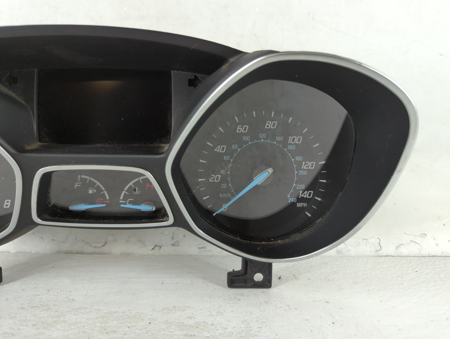 2013-2014 Ford Escape Instrument Cluster Speedometer Gauges P/N:PCL8F-10894-B Fits Fits 2013 2014 OEM Used Auto Parts - Oemu