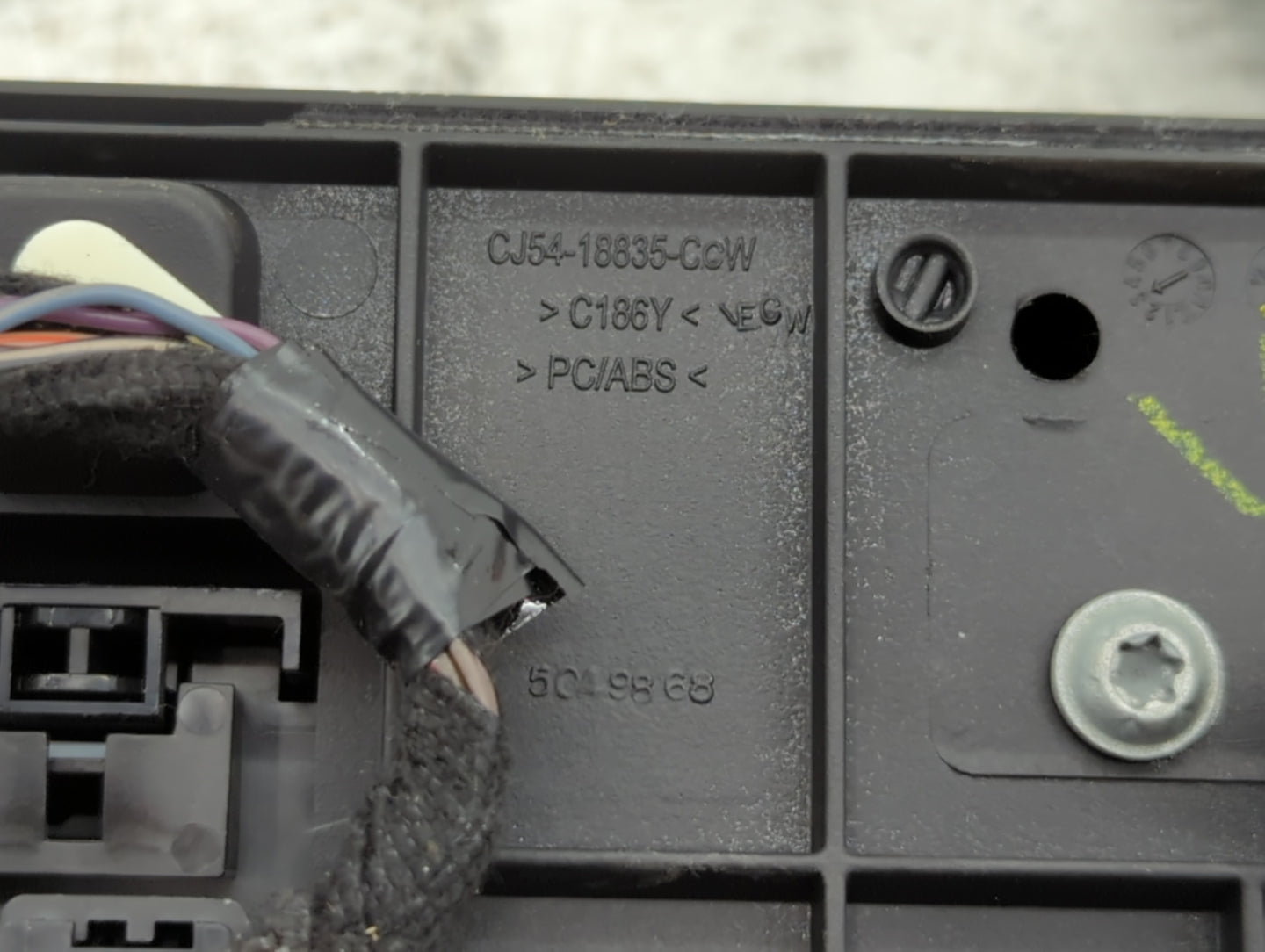 2013-2016 Ford Escape Am Fm Cd Player Radio Receiver - Oemusedautoparts1.com