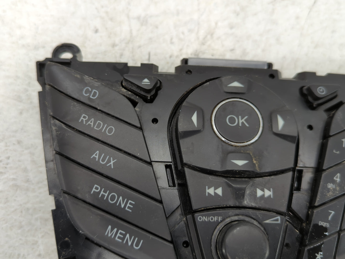 2013-2013 Ford Escape Am Fm Cd Player Radio Receiver - Oemusedautoparts1.com