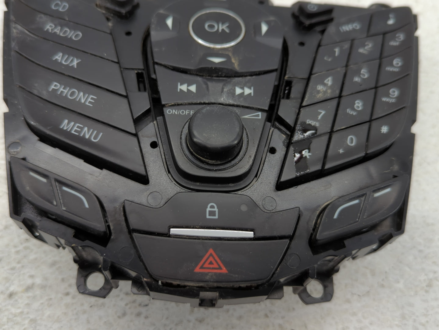 2013-2013 Ford Escape Am Fm Cd Player Radio Receiver - Oemusedautoparts1.com