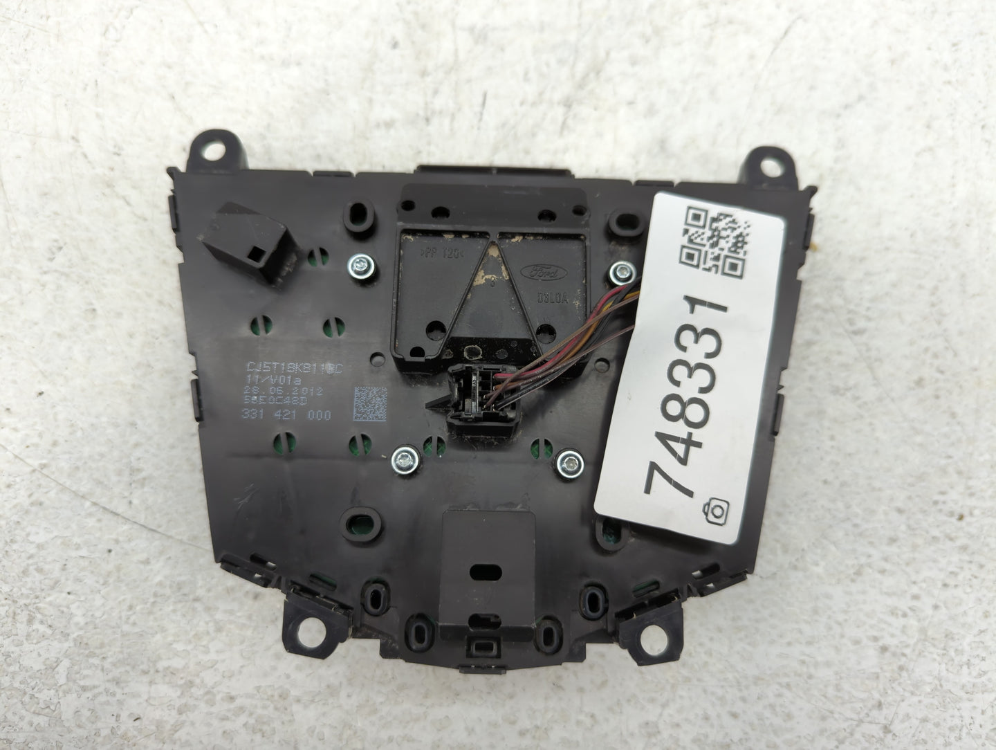 2013-2013 Ford Escape Am Fm Cd Player Radio Receiver - Oemusedautoparts1.com
