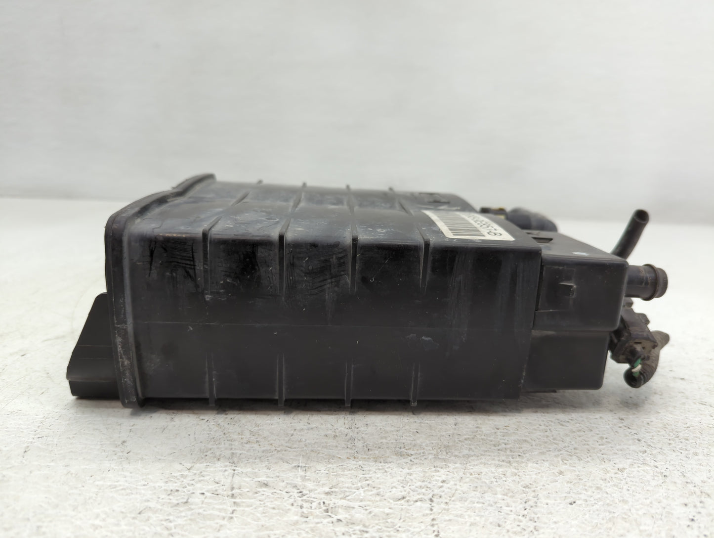 2013 Ford Escape Fuel Vapor Charcoal Canister 748524 - Oemusedautoparts1.com