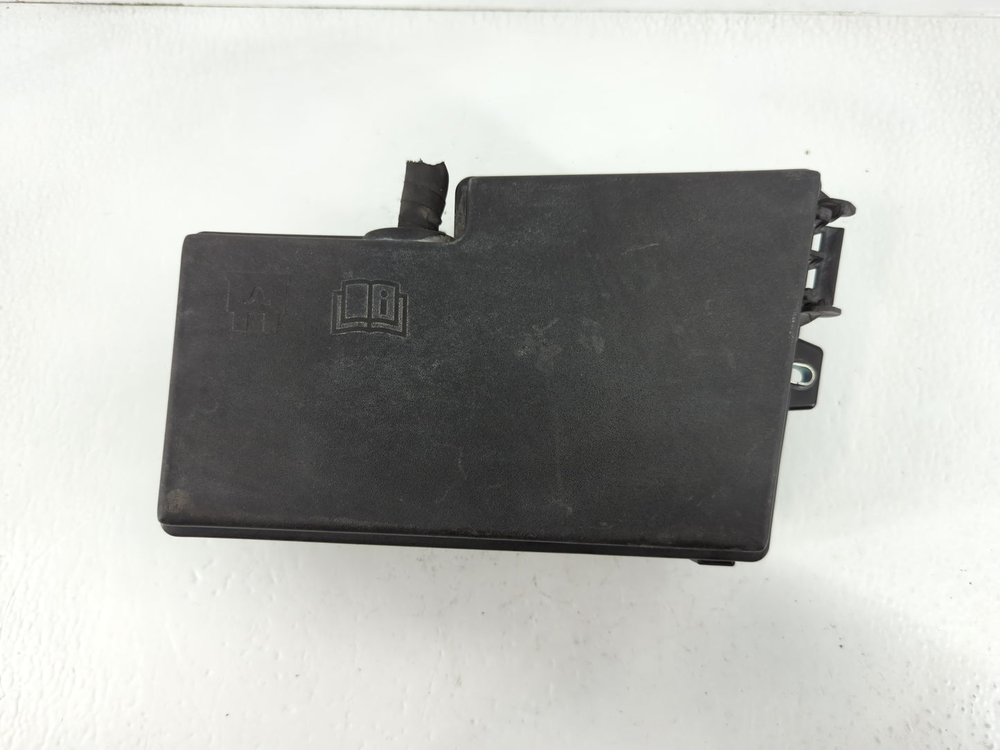 2013-2016 Ford Escape Fusebox Fuse Box Panel Relay Module P/N:AV6T-14A142-AB E00027328 Fits Fits 2013 2014 2015 2016 OEM Use