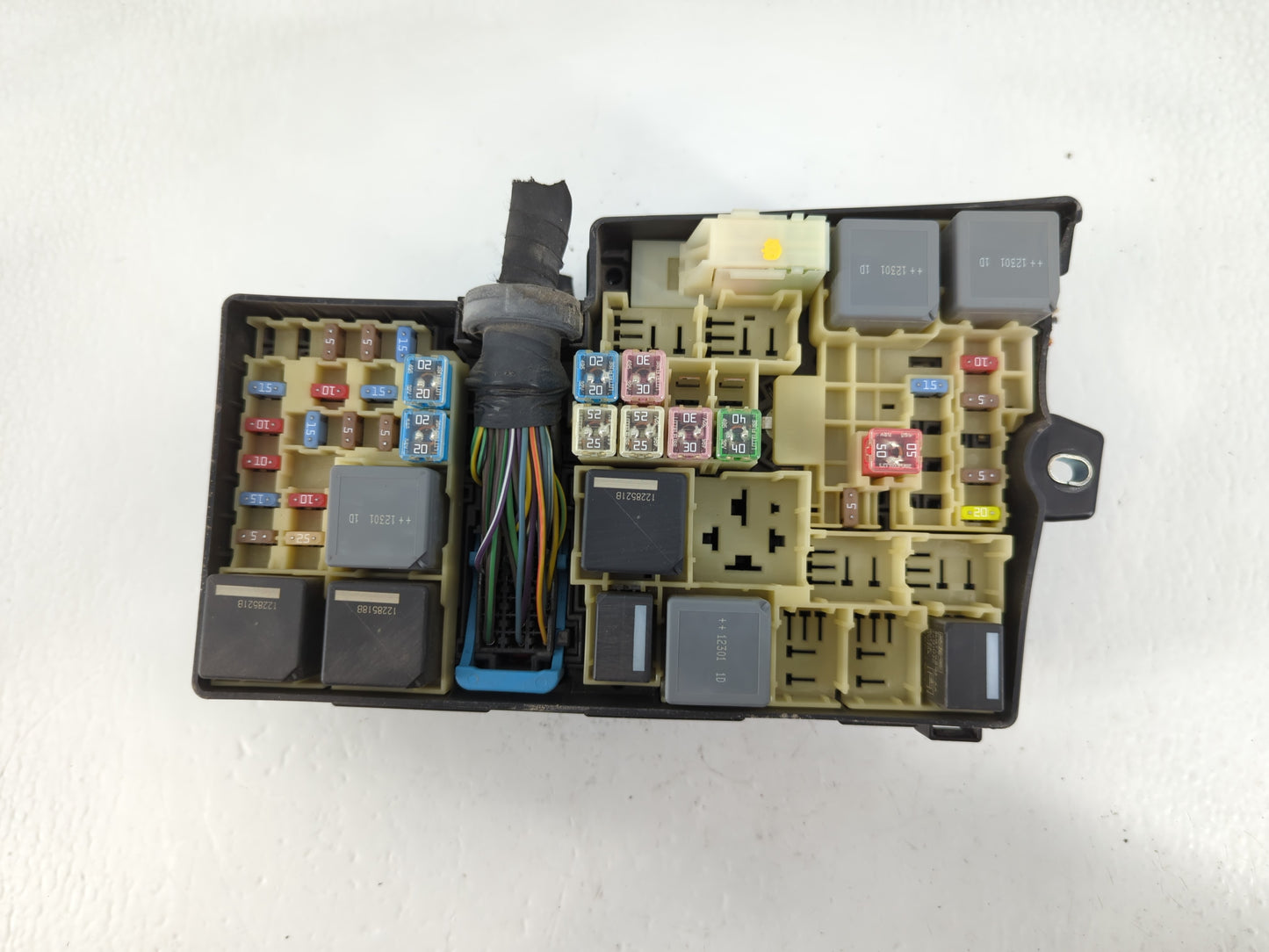 2013-2016 Ford Escape Fusebox Fuse Box Panel Relay Module P/N:AV6T-14A142-AB E00027328 Fits Fits 2013 2014 2015 2016 OEM Use