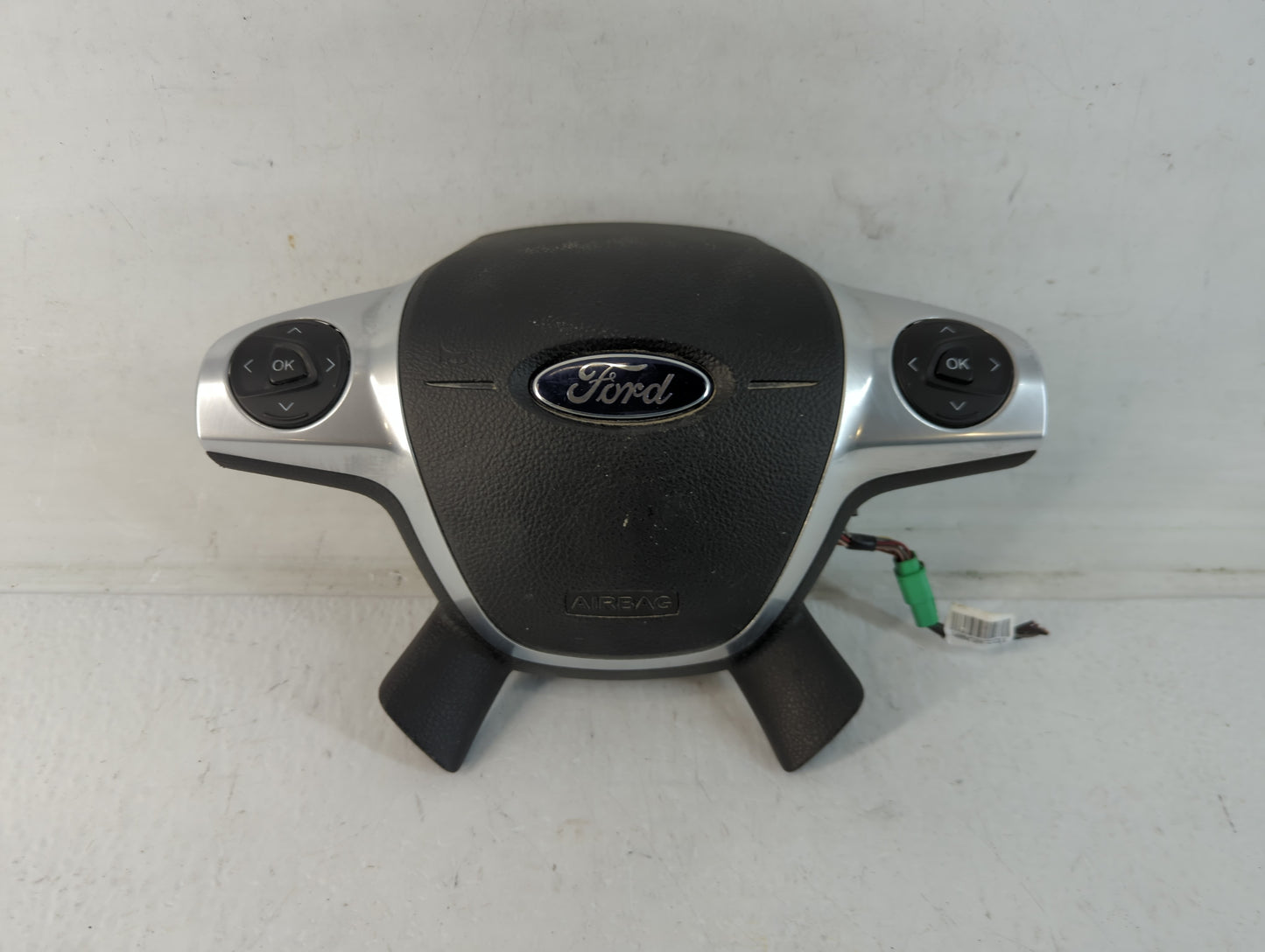 2013-2014 Ford Escape Air Bag Driver Left Steering Wheel Mounted P/N:CJ54-A042B85 CC3ZHE Fits Fits 2013 2014 2015 2016 2017 
