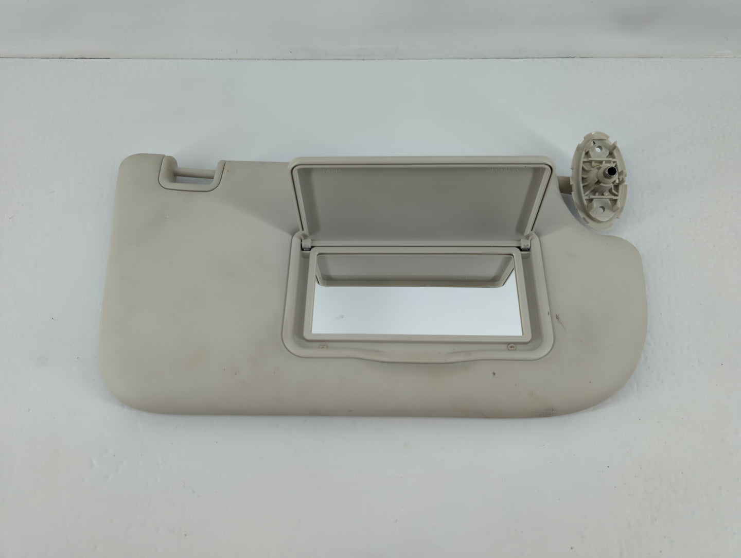 2013-2019 Ford Escape Sun Visor Shade Replacement Passenger Right Mirror Fits Fits 2013 2014 2015 2016 2017 2018 2019 OEM Us