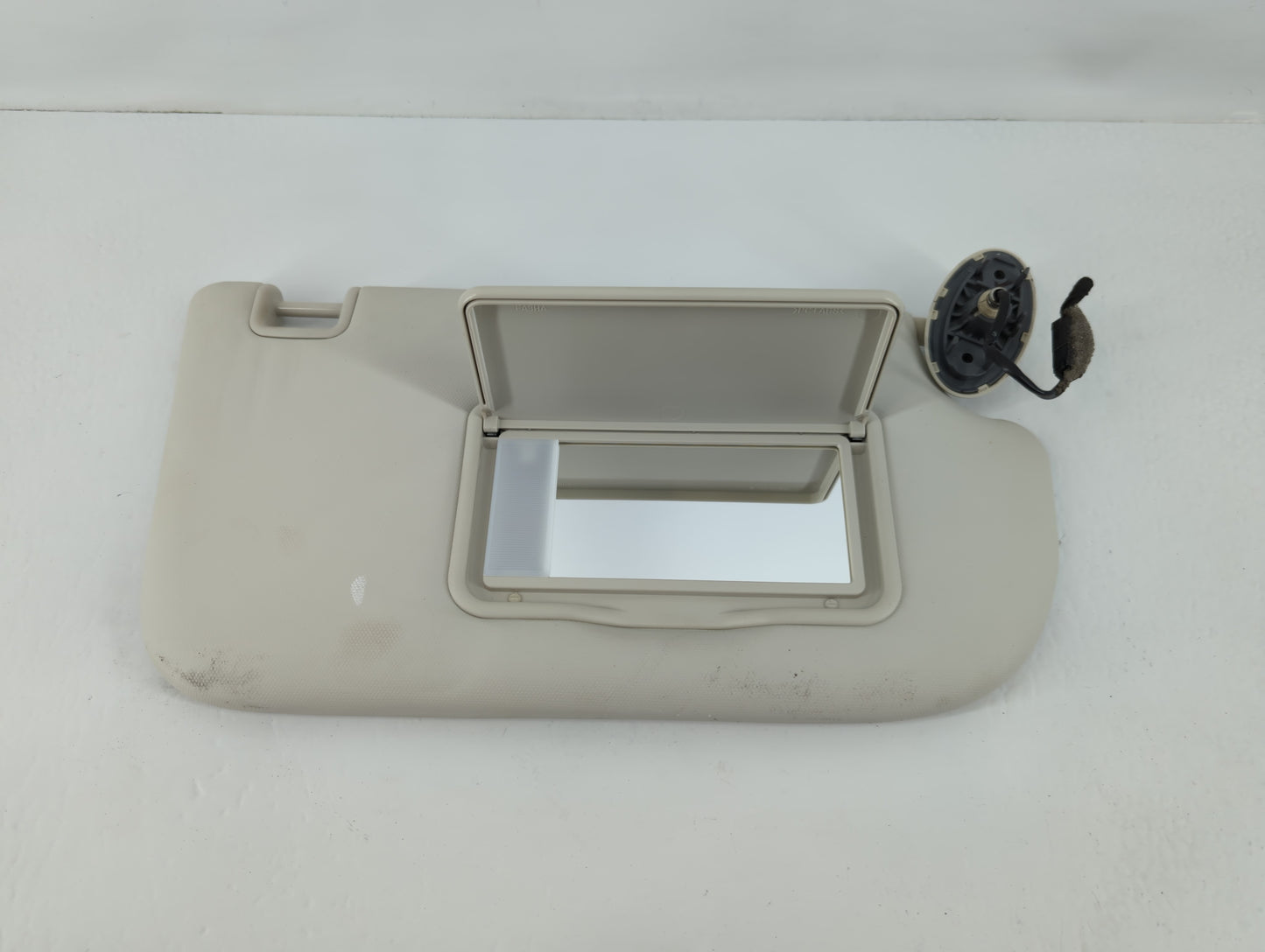 2013-2019 Ford Escape Sun Visor Shade Replacement Passenger Right Mirror Fits Fits 2013 2014 2015 2016 2017 2018 2019 OEM Us