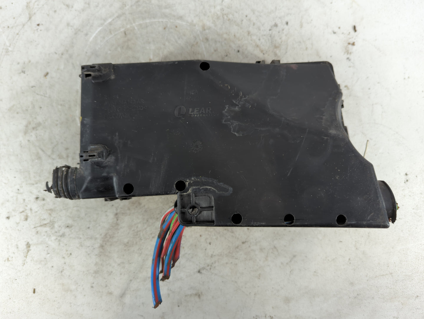 2013-2016 Ford Escape Fusebox Fuse Box Panel Relay Module P/N:E00027328 AV6T-14A142-AB Fits Fits 2013 2014 2015 2016 OEM Use