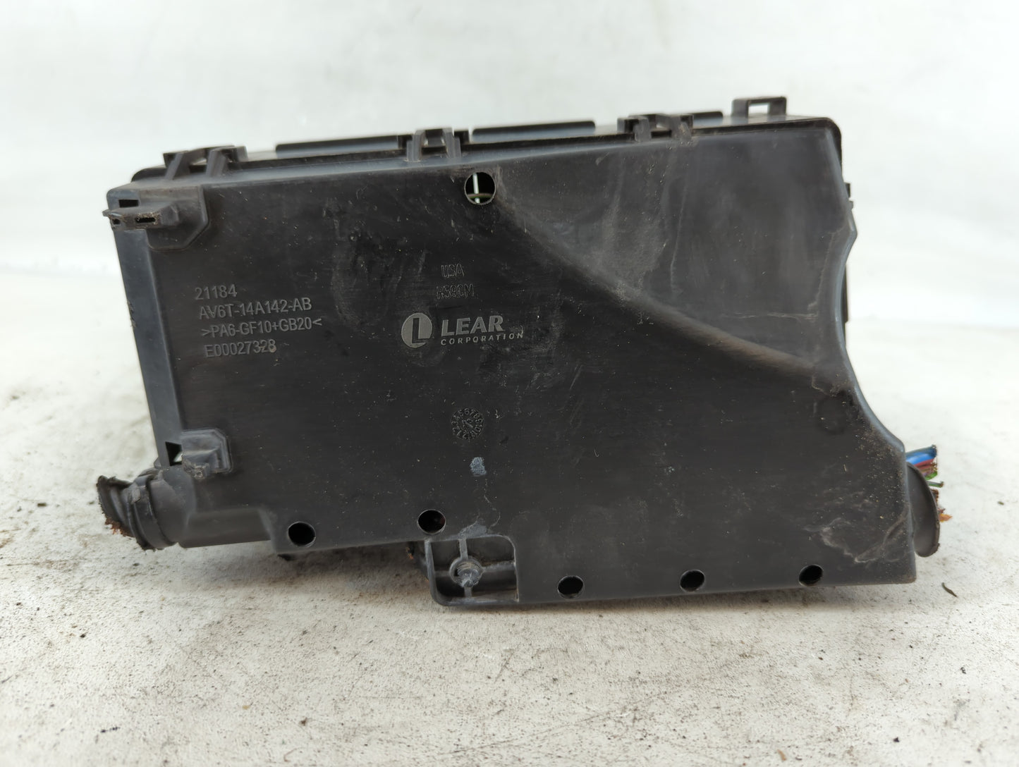 2013-2016 Ford Escape Fusebox Fuse Box Panel Relay Module P/N:AV6T-14A067-AC 5B0Q10107 Fits Fits 2013 2014 2015 2016 OEM Use