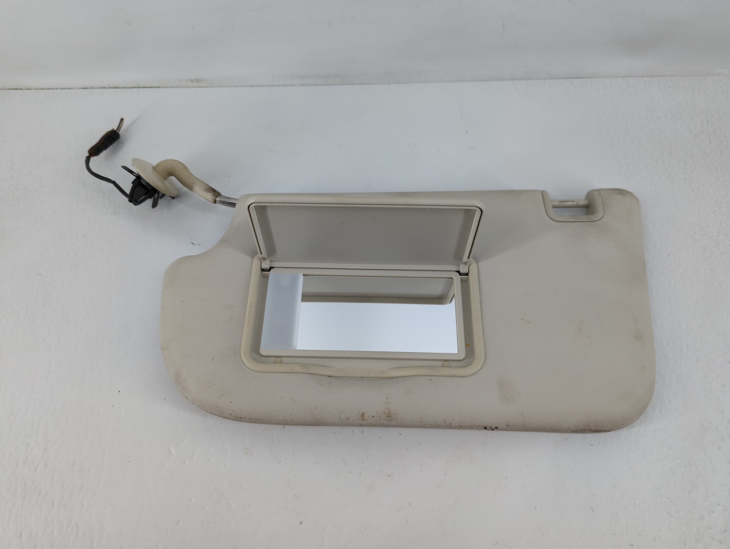 2013-2019 Ford Escape Sun Visor Shade Replacement Driver Left Mirror Fits Fits 2013 2014 2015 2016 2017 2018 2019 OEM Used A