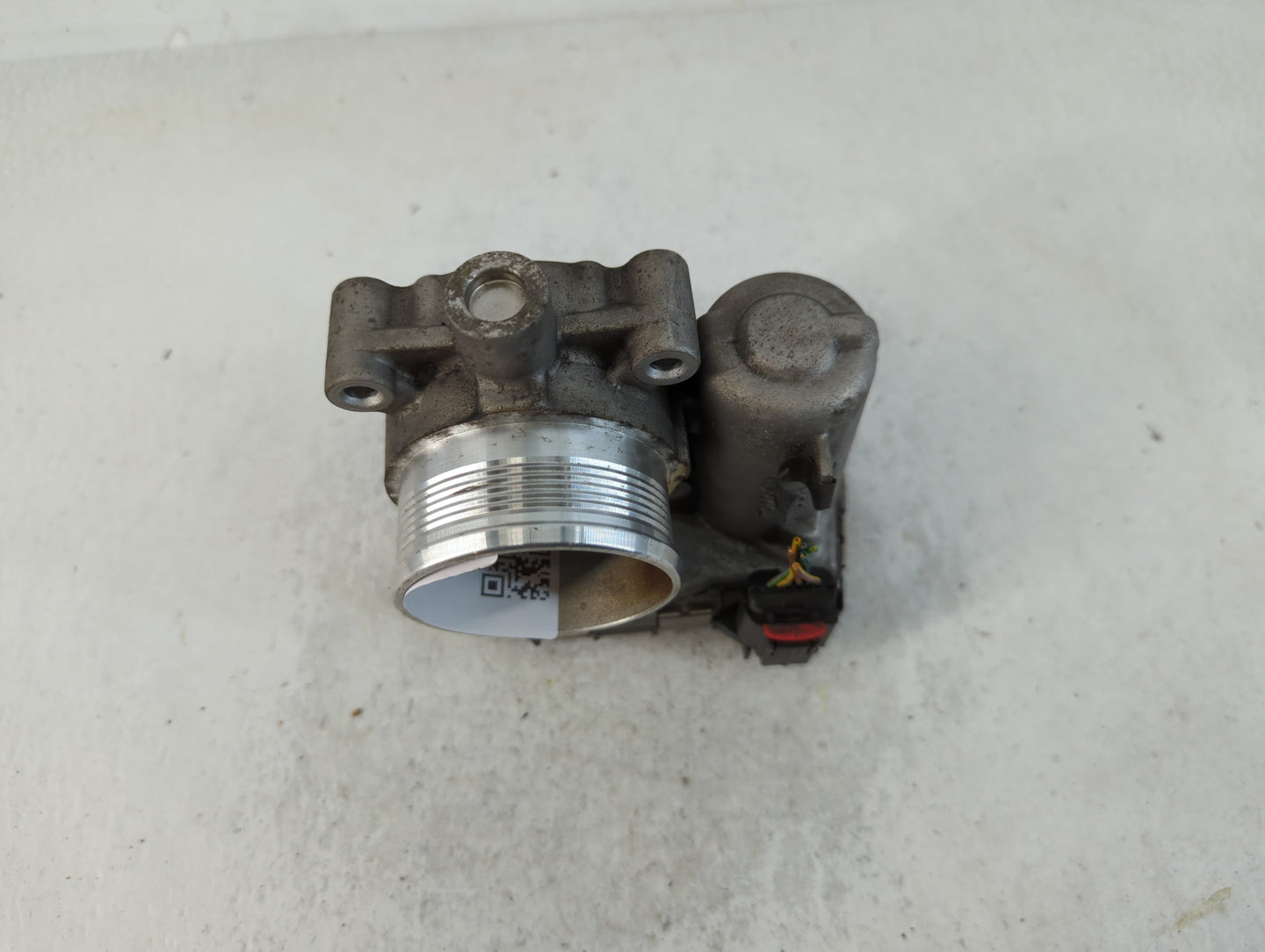 2013-2016 Ford Escape Throttle Body P/N:CMSE 9F991AD Fits Fits 2012 2013 2014 2015 2016 2017 OEM Used Auto Parts - Oemusedau