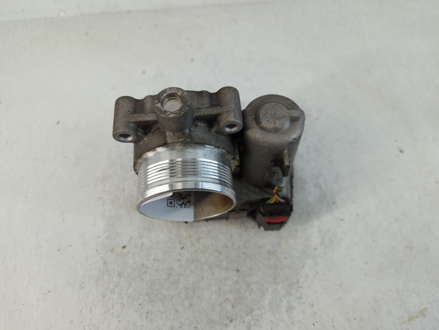 2013-2016 Ford Escape Throttle Body P/N:CMSE 9F991AD Fits Fits 2012 2013 2014 2015 2016 2017 OEM Used Auto Parts - Oemusedau