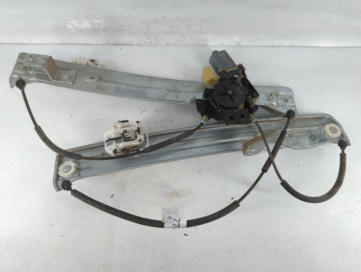 2013-2019 Ford Escape Window Regulator Passenger Front 776976 - Oemusedautoparts1.com