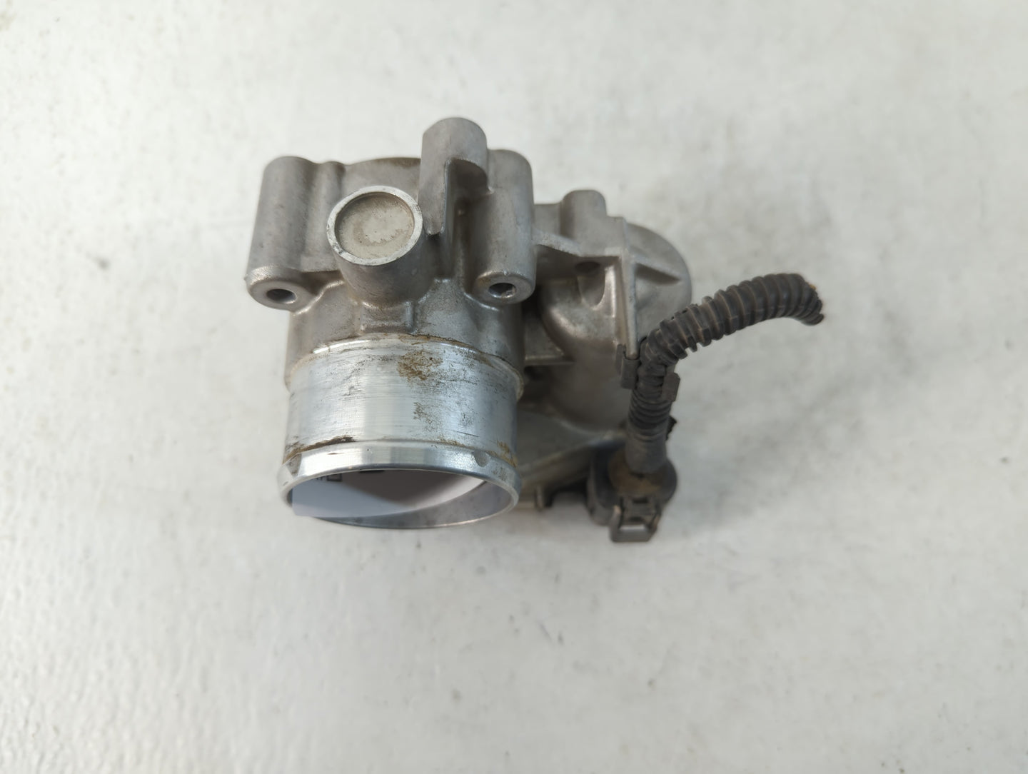 2013-2016 Ford Escape Throttle Body P/N:7S7G-9F991-CA Fits Fits 2013 2014 2015 2016 2017 2018 2019 OEM Used Auto Parts - Oem