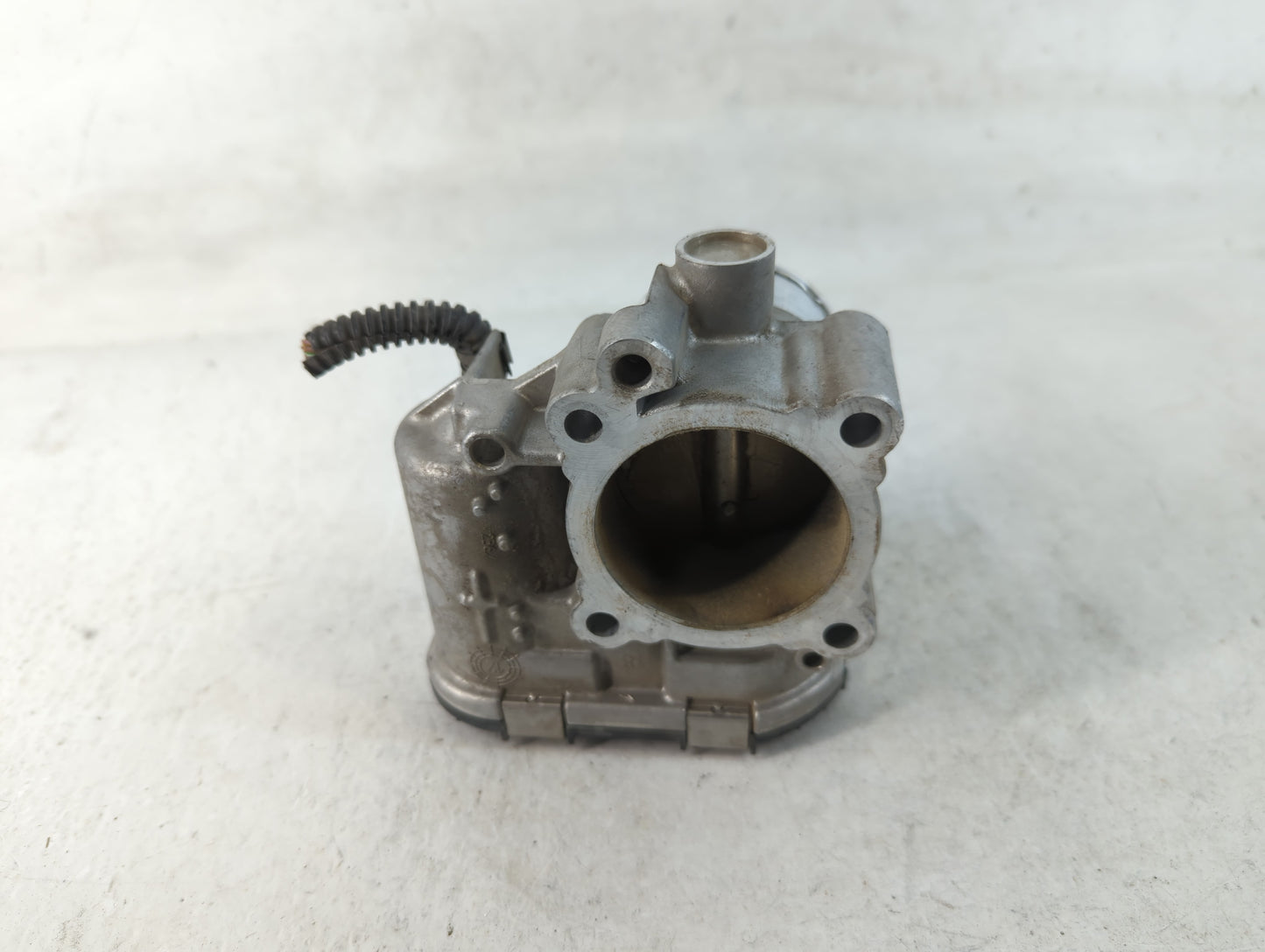 2013-2016 Ford Escape Throttle Body P/N:7S7G-9F991-CA Fits Fits 2013 2014 2015 2016 2017 2018 2019 OEM Used Auto Parts - Oem