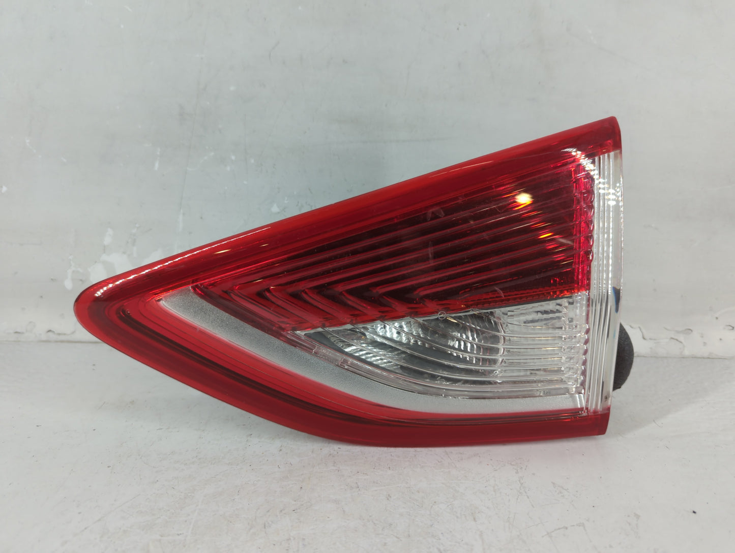 2013-2016 Ford Escape Tail Light Assembly Passenger Right OEM P/N:CJ54-13A602-A Fits Fits 2013 2014 2015 2016 OEM Used Auto 