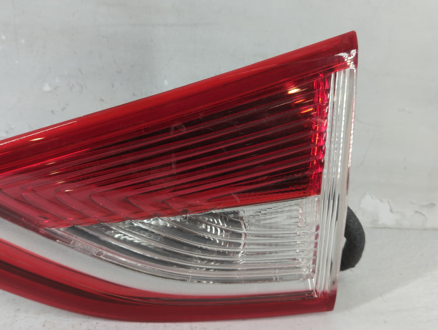 2013-2016 Ford Escape Tail Light Assembly Passenger Right OEM P/N:CJ54-13A602-A Fits Fits 2013 2014 2015 2016 OEM Used Auto 