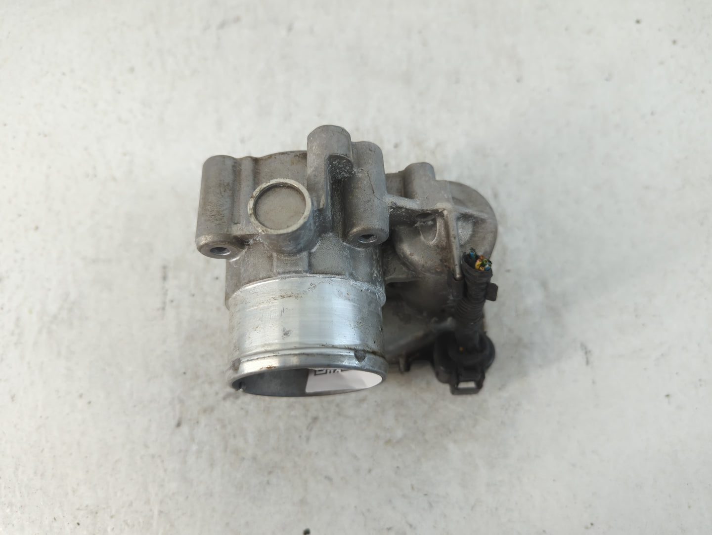 2013-2016 Ford Escape Throttle Body P/N:7S7G-9F991-CA Fits Fits 2013 2014 2015 2016 2017 2018 2019 OEM Used Auto Parts - Oem