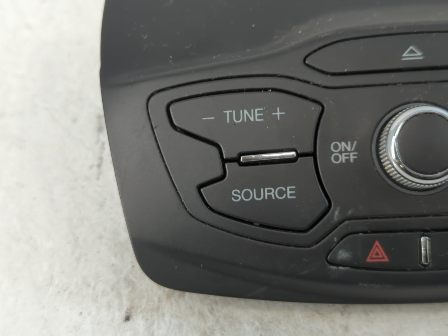 2013-2014 Ford Escape Radio AM FM Cd Player Receiver Replacement P/N:CJ5T18K81 1HK Fits OEM Used Auto Parts - Oemusedautopar