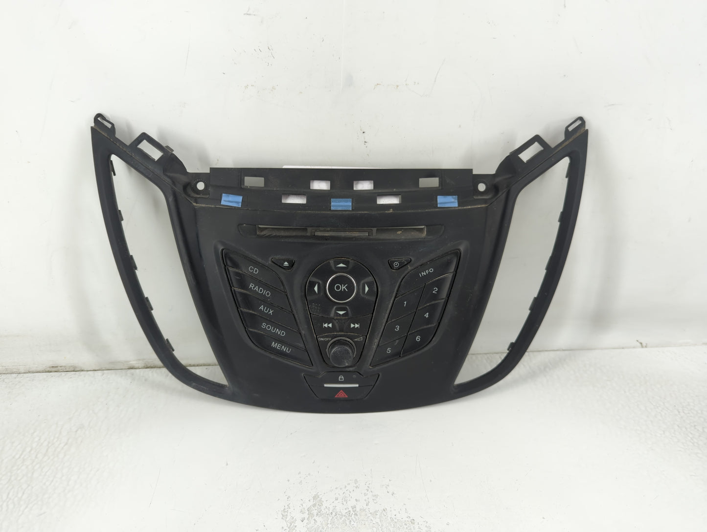 2013-2013 Ford Escape Am Fm Cd Player Radio Receiver - Oemusedautoparts1.com