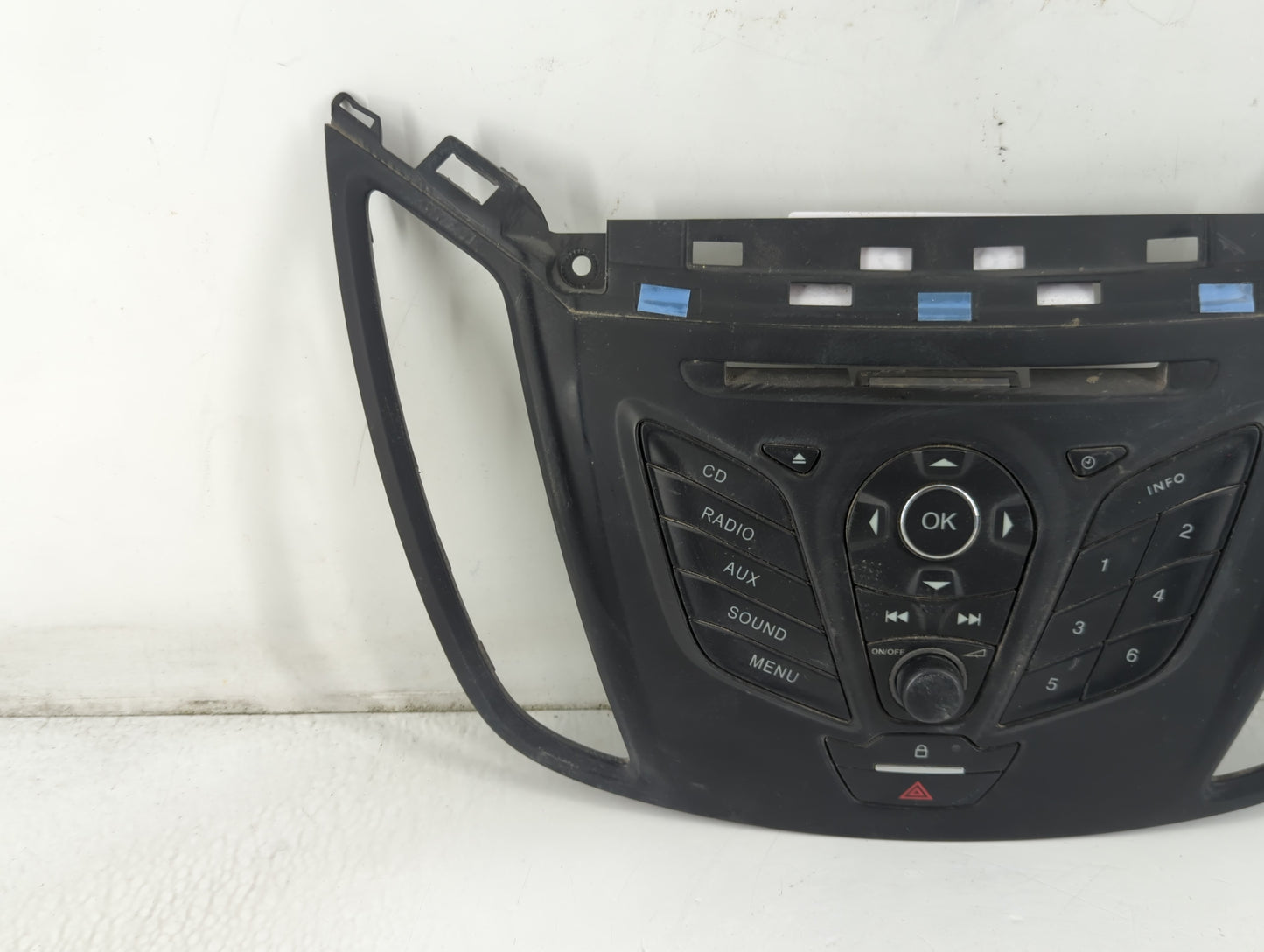 2013-2013 Ford Escape Am Fm Cd Player Radio Receiver - Oemusedautoparts1.com