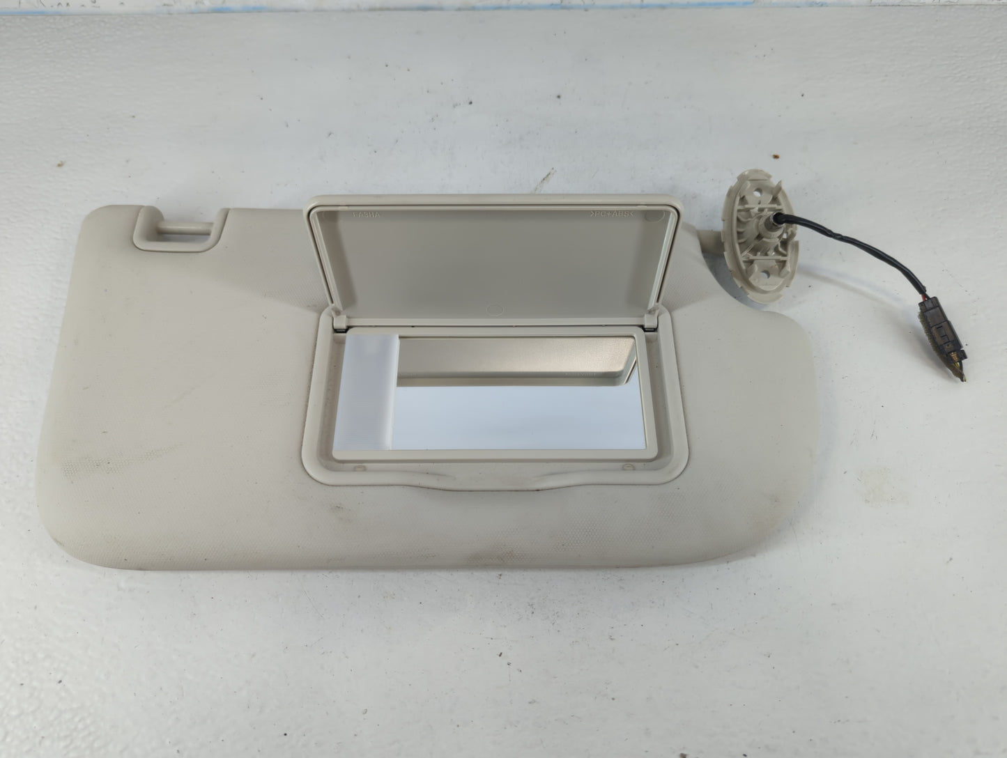 2013-2019 Ford Escape Sun Visor Shade Replacement Driver Left Mirror Fits Fits 2013 2014 2015 2016 2017 2018 2019 OEM Used A