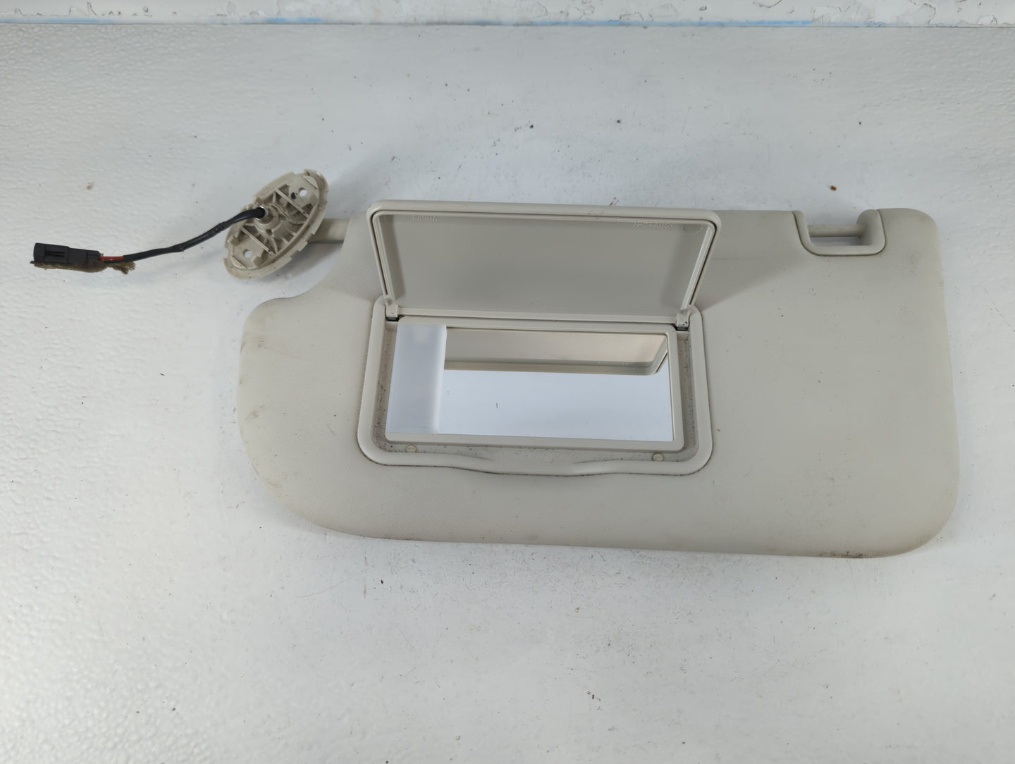 2013-2019 Ford Escape Sun Visor Shade Replacement Passenger Right Mirror Fits Fits 2013 2014 2015 2016 2017 2018 2019 OEM Us