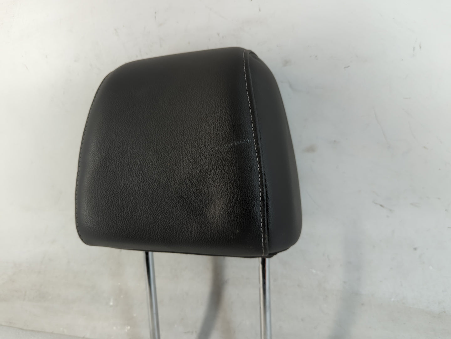 2013-2015 Ford Escape Headrest Head Rest Front Driver Passenger Seat Fits Fits 2013 2014 2015 OEM Used Auto Parts - Oemuseda