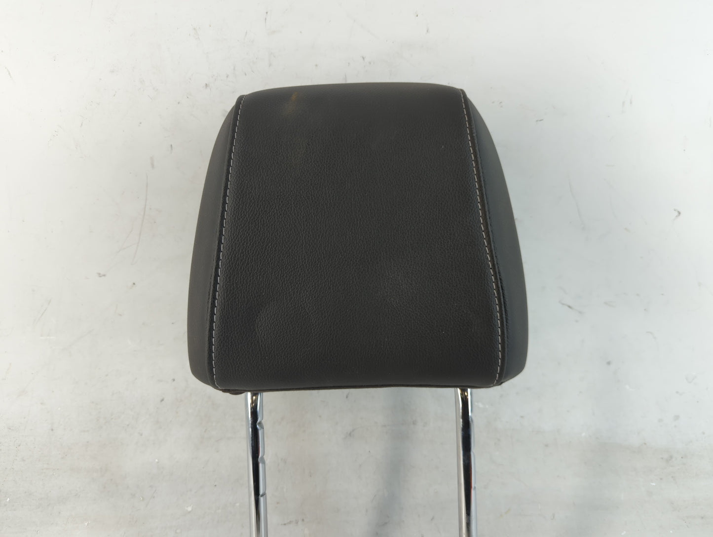 2013-2015 Ford Escape Headrest Head Rest Front Driver Passenger Seat Fits Fits 2013 2014 2015 OEM Used Auto Parts - Oemuseda