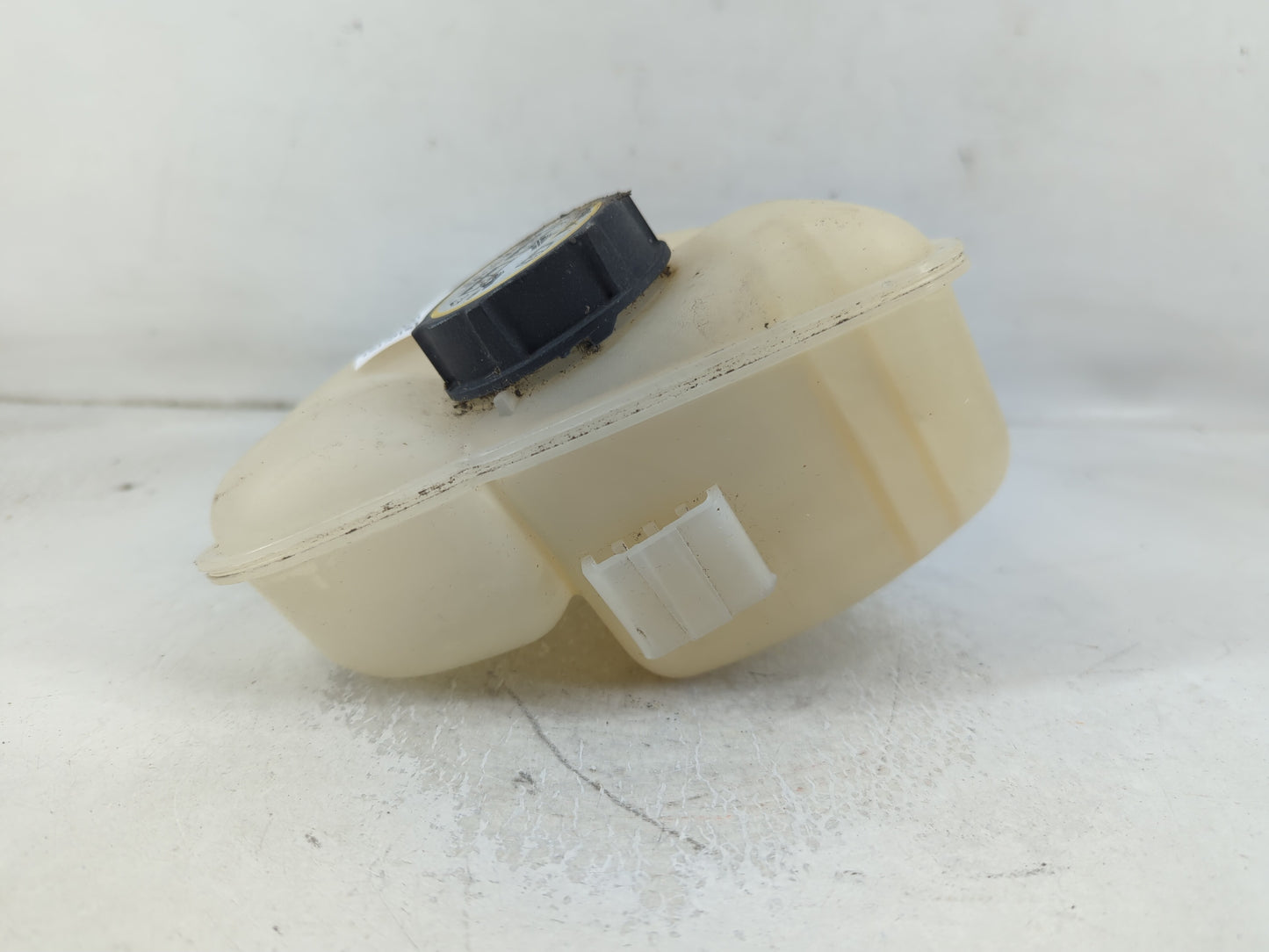 2013-2016 Ford Escape Radiator Coolant Overflow Expansion Tank Bottle 793227 - Oemusedautoparts1.com