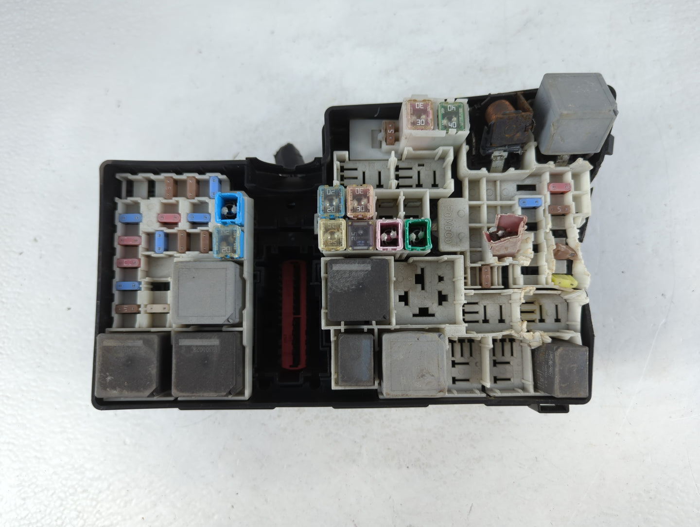 2013-2016 Ford Escape Fusebox Fuse Box Panel Relay Module P/N:5B0Q10107 AV6T-14A067-AC Fits Fits 2013 2014 2015 2016 OEM Use