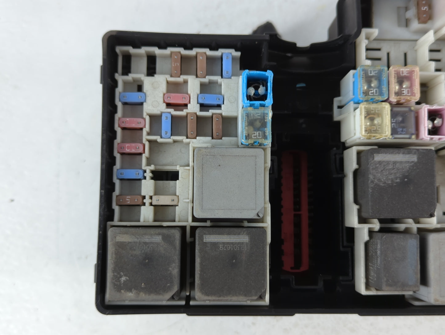 2013-2016 Ford Escape Fusebox Fuse Box Panel Relay Module P/N:5B0Q10107 AV6T-14A067-AC Fits Fits 2013 2014 2015 2016 OEM Use