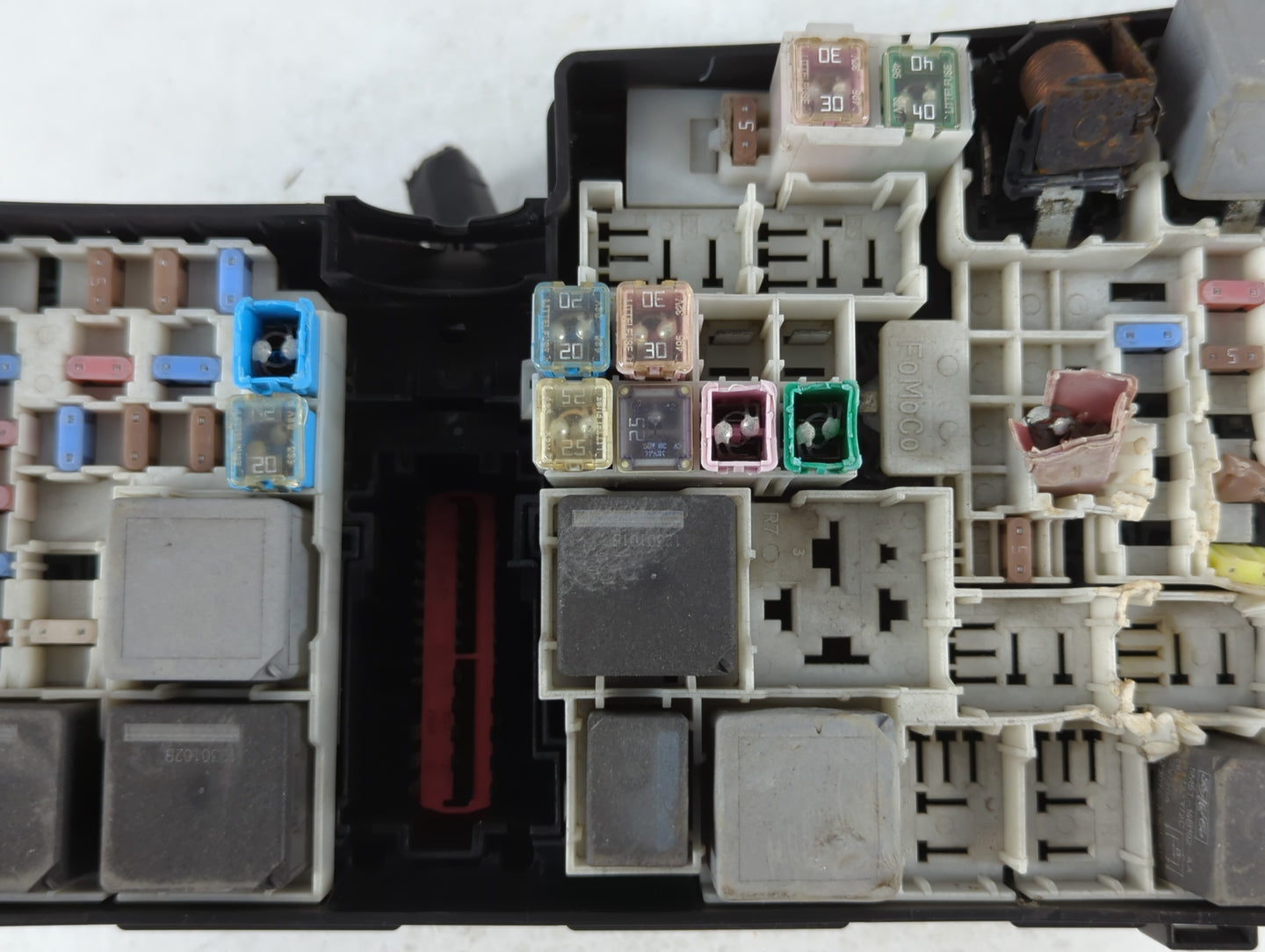 2013-2016 Ford Escape Fusebox Fuse Box Panel Relay Module P/N:5B0Q10107 AV6T-14A067-AC Fits Fits 2013 2014 2015 2016 OEM Use