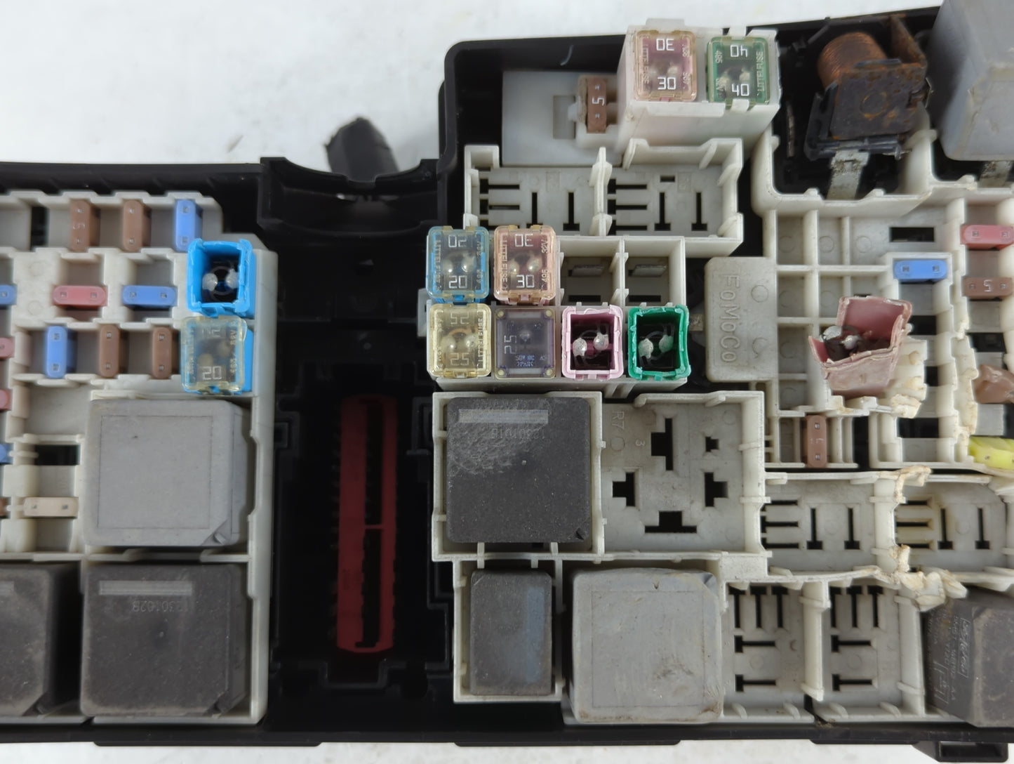 2013-2016 Ford Escape Fusebox Fuse Box Panel Relay Module P/N:5B0Q10107 AV6T-14A067-AC Fits Fits 2013 2014 2015 2016 OEM Use