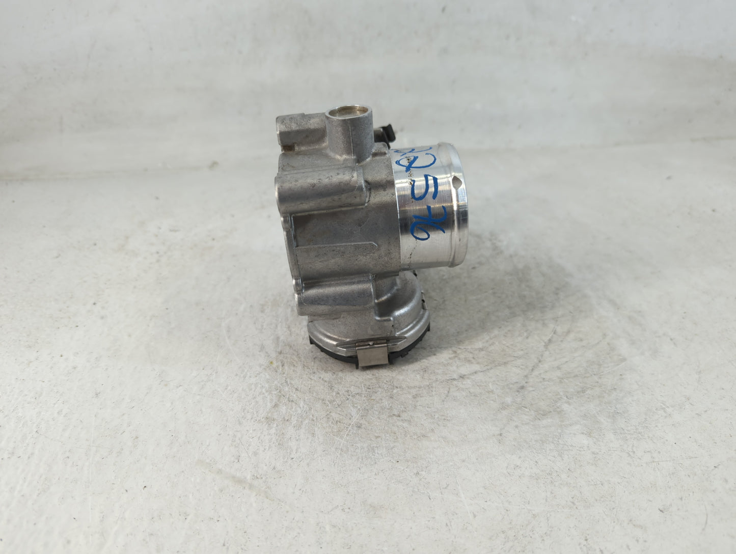 2013-2016 Ford Escape Throttle Body P/N:7S7G-9F991-CA Fits Fits 2013 2014 2015 2016 2017 2018 2019 OEM Used Auto Parts - Oem