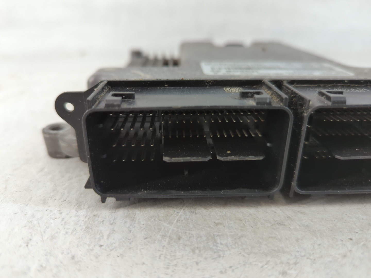 2013-2016 Ford Escape PCM Engine Control Computer ECU ECM PCU OEM P/N:CV6A-12B684-CA DJ5A-12A650-ABB Fits Fits 2013 2014 201
