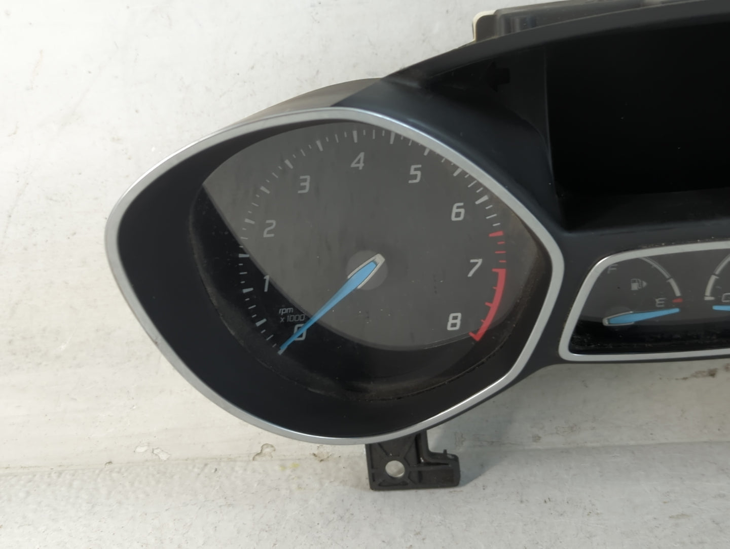 2013 Ford Escape Instrument Cluster Speedometer Gauges P/N:VPCL8F-10894-B CJ5T-10849-TF Fits OEM Used Auto Parts - Oemusedau