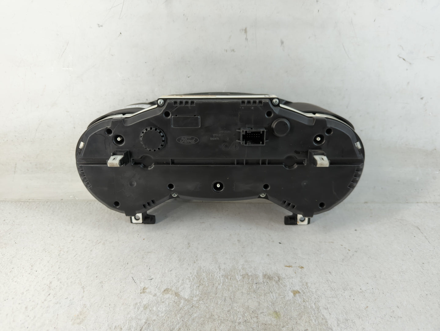 2013 Ford Escape Instrument Cluster Speedometer Gauges P/N:VPCL8F-10894-B CJ5T-10849-TF Fits OEM Used Auto Parts - Oemusedau
