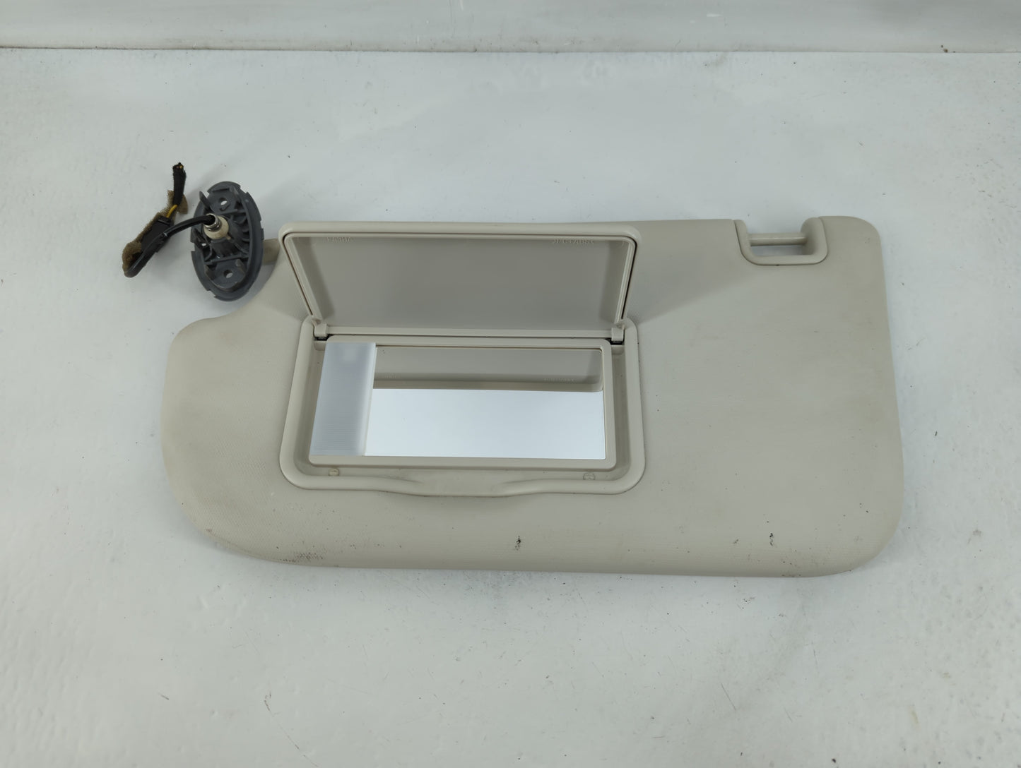 2013-2019 Ford Escape Sun Visor Shade Replacement Driver Left Mirror Fits Fits 2013 2014 2015 2016 2017 2018 2019 OEM Used A