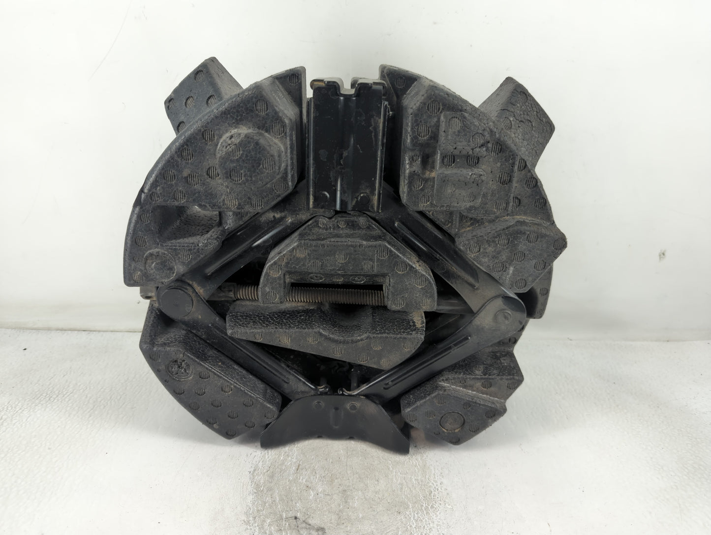 2013 Ford Escape Spare Scissor Car Jack - Oemusedautoparts1.com