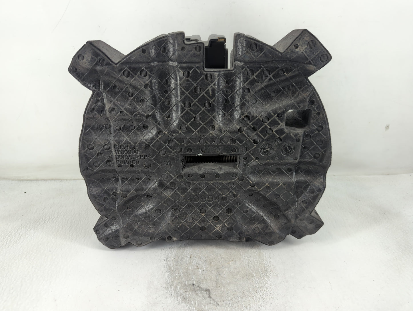 2013 Ford Escape Spare Scissor Car Jack 842082 - Oemusedautoparts1.com