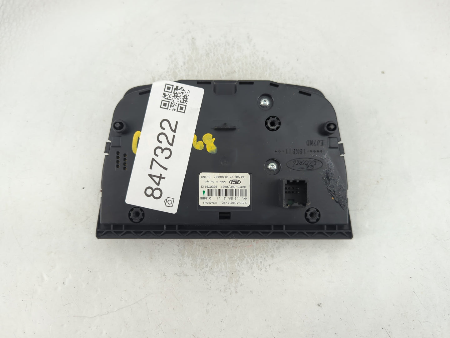 2013-2014 Ford Escape Radio AM FM Cd Player Receiver Replacement P/N:CJ5T-18K811-AC CJ5T-18K811-BC Fits OEM Used Auto Parts 