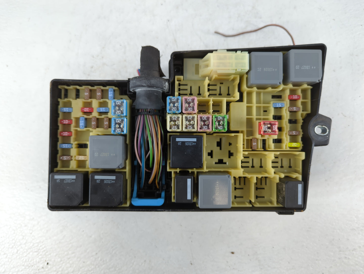 2013-2016 Ford Escape Fusebox Fuse Box Panel Relay Module P/N:AV6T-14A067-AC Fits Fits 2013 2014 2015 2016 OEM Used Auto Par