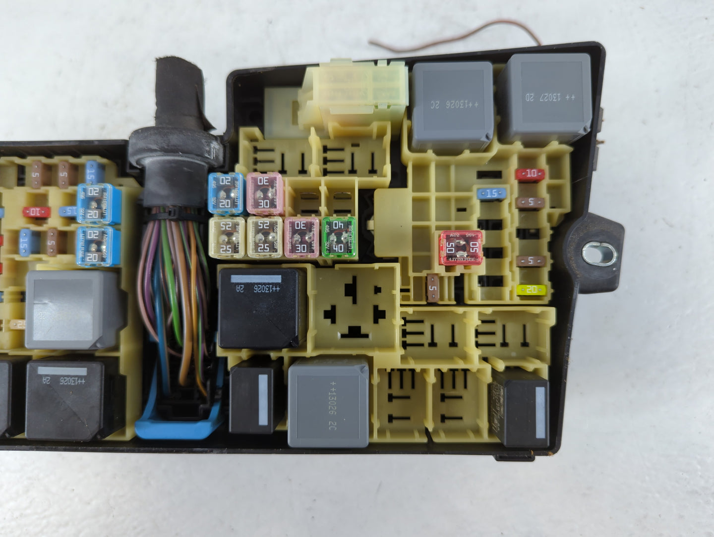 2013-2016 Ford Escape Fusebox Fuse Box Panel Relay Module P/N:AV6T-14A067-AC Fits Fits 2013 2014 2015 2016 OEM Used Auto Par