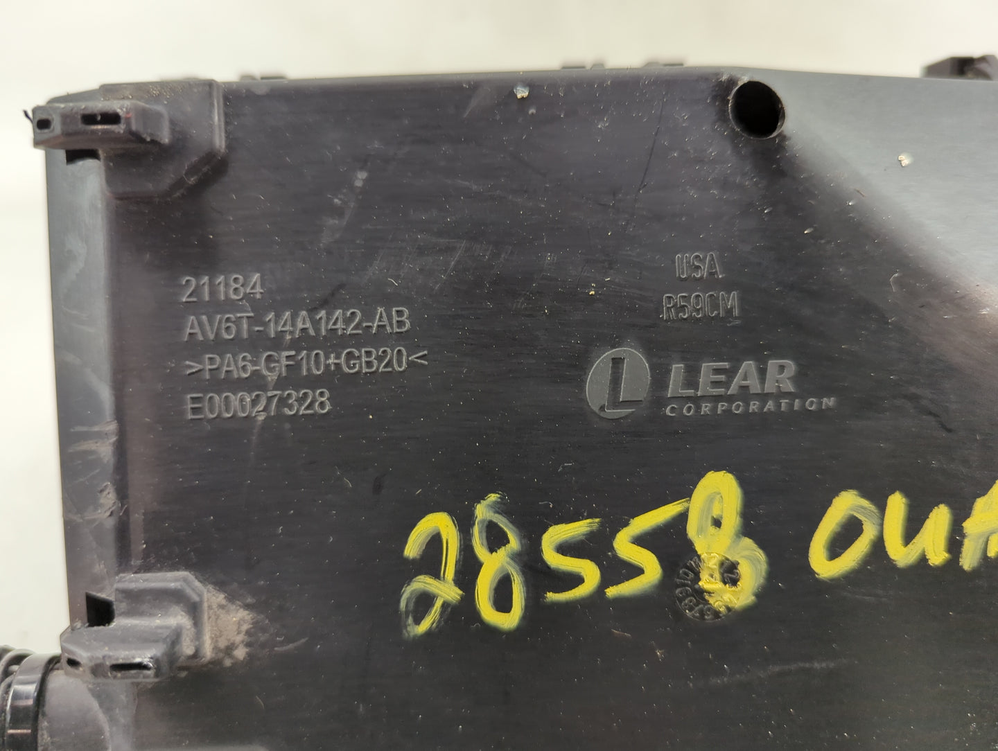 2013-2016 Ford Escape Fusebox Fuse Box Panel Relay Module Fits Fits 2013 2014 2015 2016 OEM Used Auto Parts - Oemusedautopar