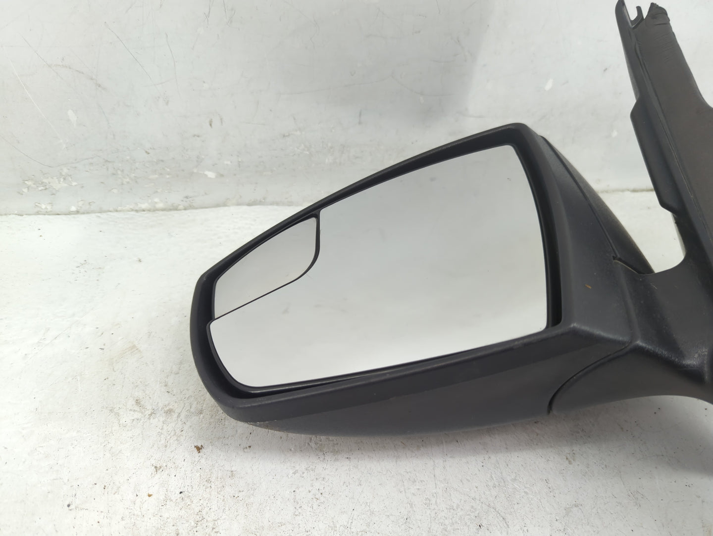 2013-2016 Ford Escape Driver Side View Mirror - Left Door Mirror OEM Used - Oemusedautoparts1.com