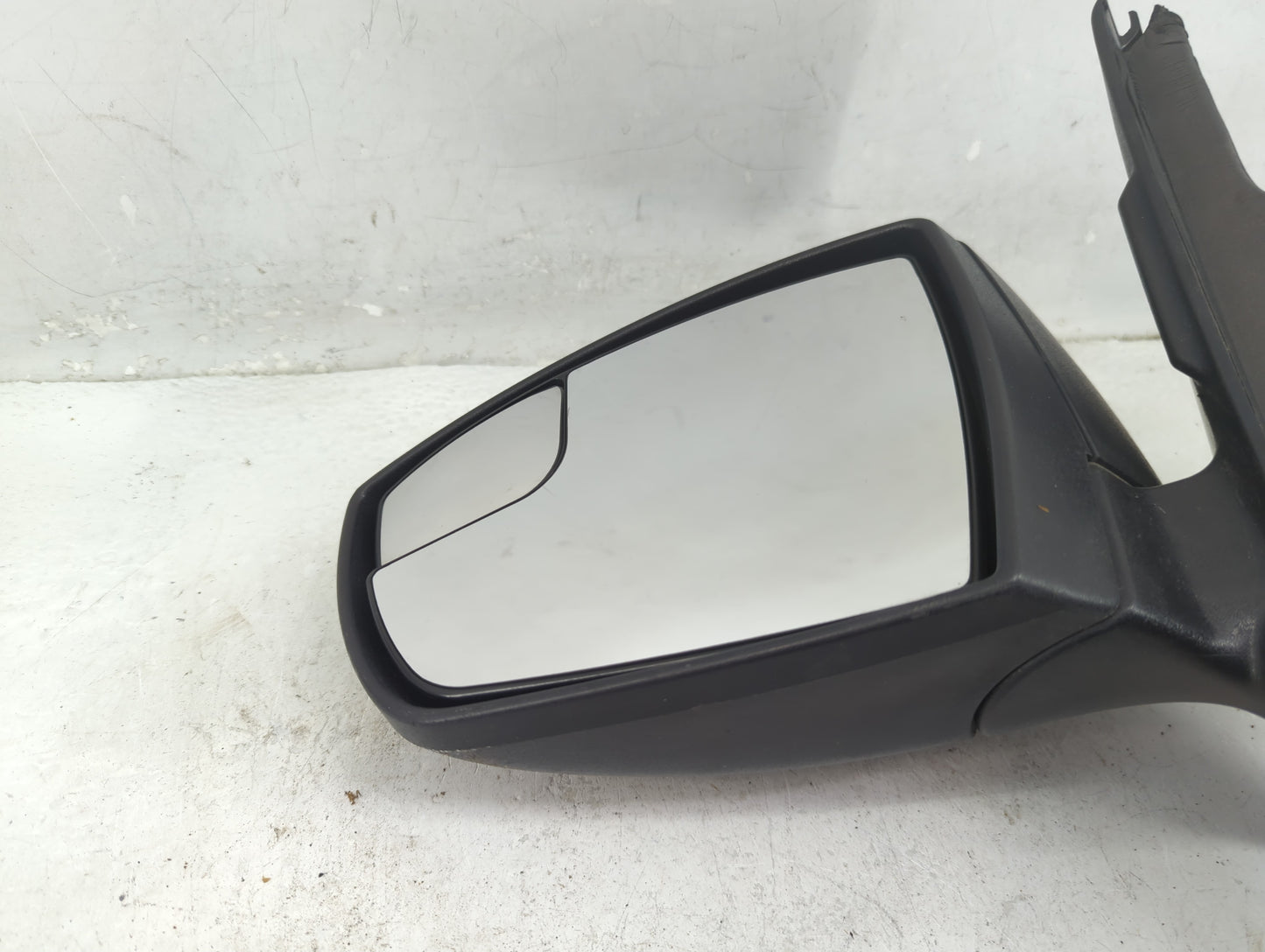 2013-2016 Ford Escape Driver Side View Mirror - Left Door Mirror OEM Used - Oemusedautoparts1.com