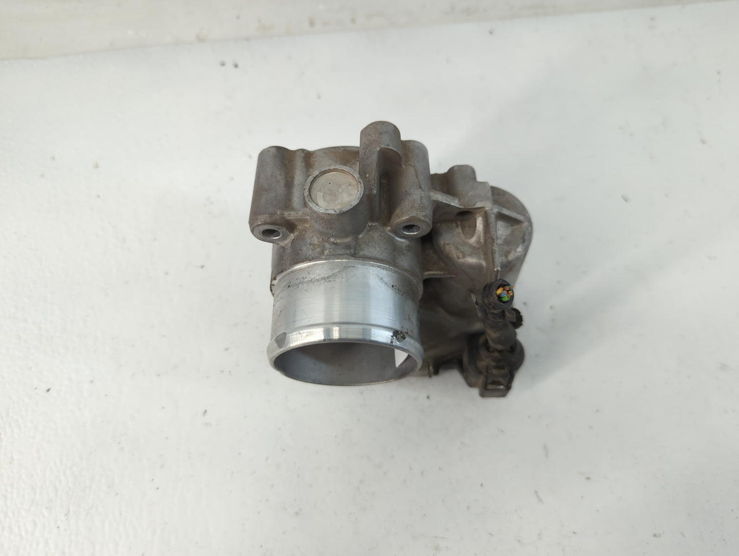 2013-2016 Ford Escape Throttle Body P/N:7S7G-9F991-CA Fits Fits 2013 2014 2015 2016 2017 2018 2019 OEM Used Auto Parts - Oem